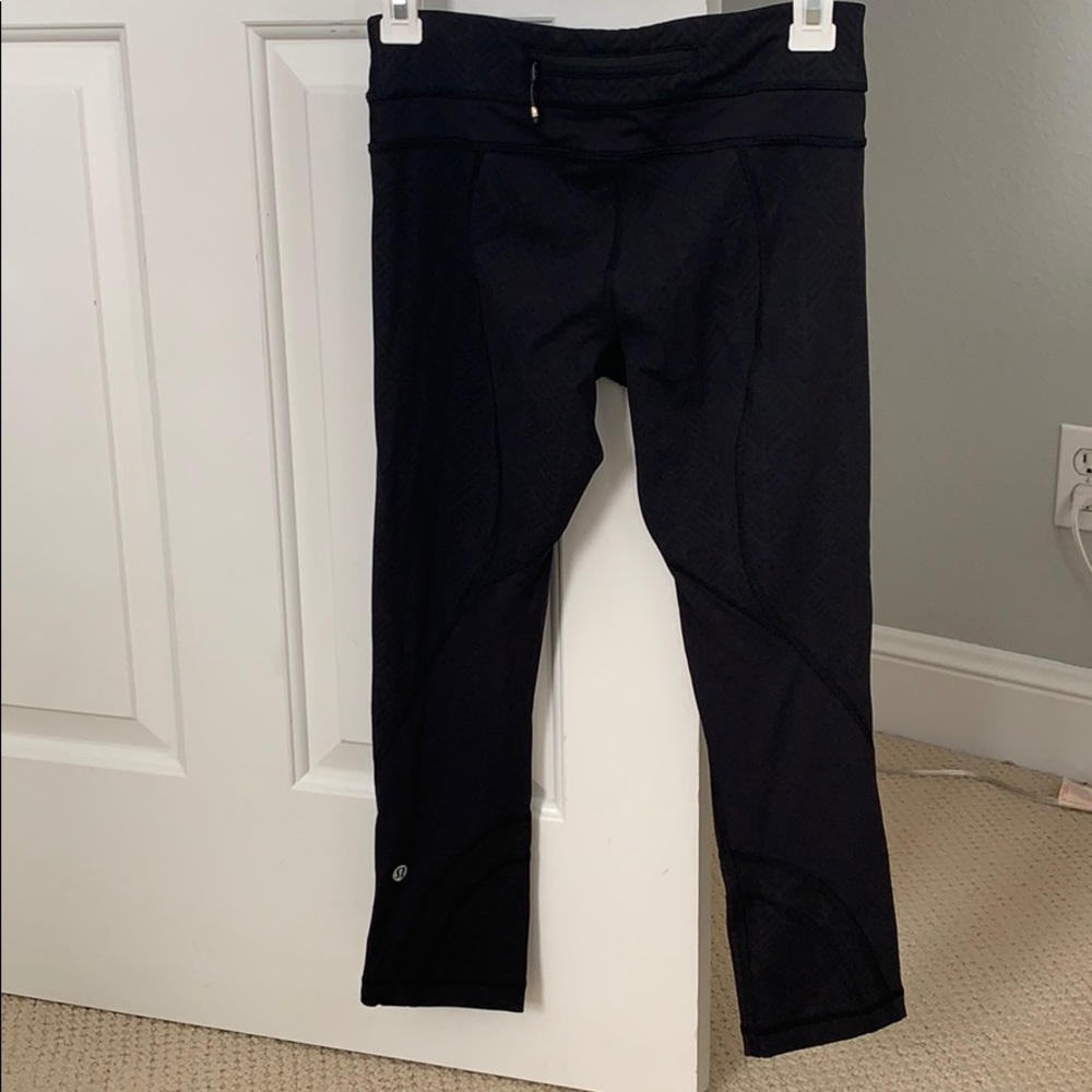 Lulu crop running tights